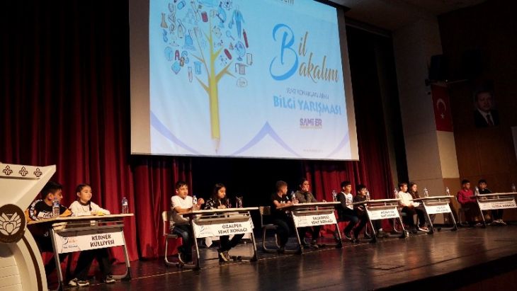 Büyükşehir Belediyesi Dereceye Giren Öğrencileri Ödüllendirdi